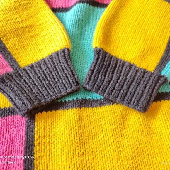 Vtg Neiman Marcus Exclusive Woman's Pullover Sweater Color Block Size Medium - Picture 7 of 7